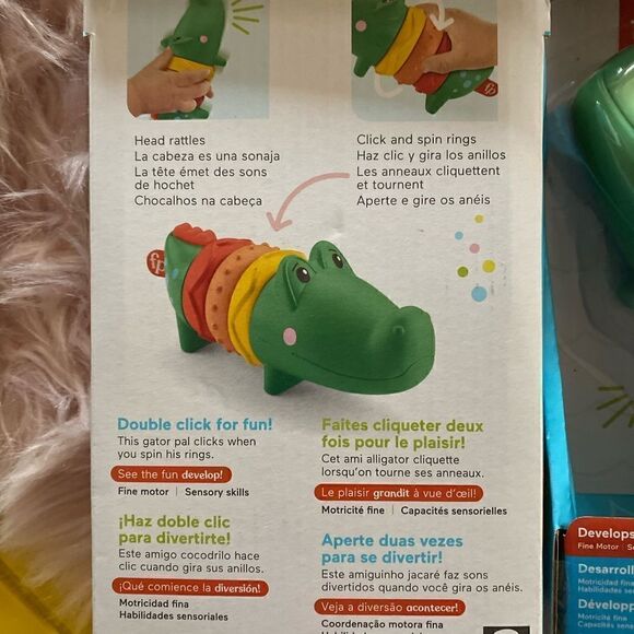 *NWT* (4) Fisher Price Clicker Alligator 6M+ - Picture 3 of 4